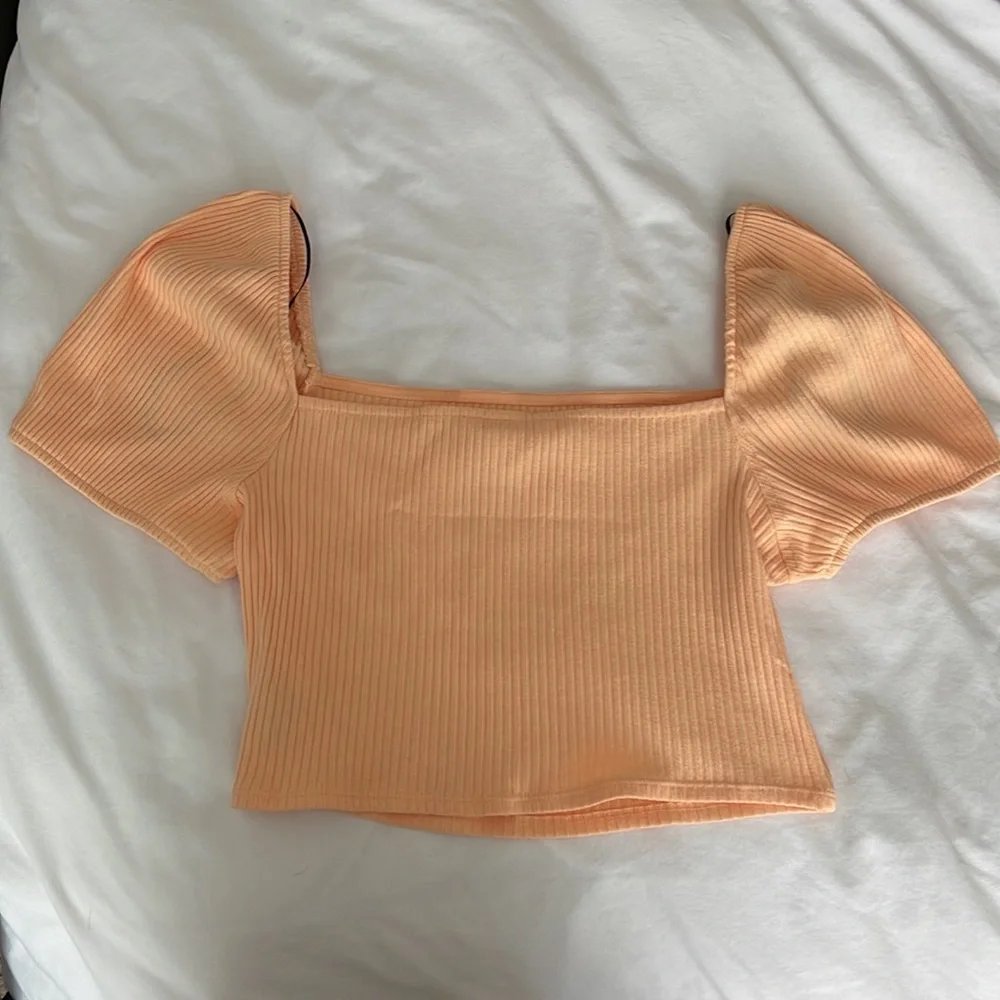 H&M Ribbed Crop Top - Picture 3 of 4